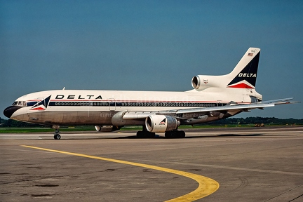 Delta Air Lines, N752DA 